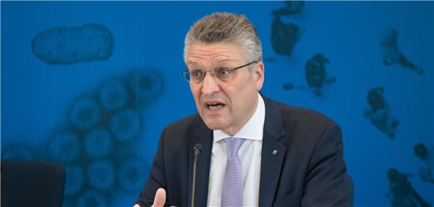 RKI-Präsident zu Coronavirus: „Jetzt wird es ernst!“ RKI-Präsident Lothar Wieler rät dringend zum Abstandhalten.