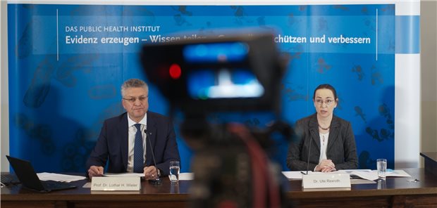 Corona-Lage: Vorsichtiger Optimismus, aber keine Entwarnung RKI-Präsident Professor Lothar Wieler: „Die Zahl der COVID-19-Intensivpatienten hat sich in den vergangenen zwei Wochen verdoppelt.“