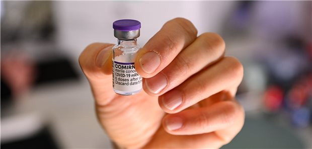 COVID-Impfstoff-Engpass womöglich „in drei bis vier Wochen“ Rares Gut? Im ersten Quartal soll unter anderem ComirnatyTextbaustein: war knapp werden.