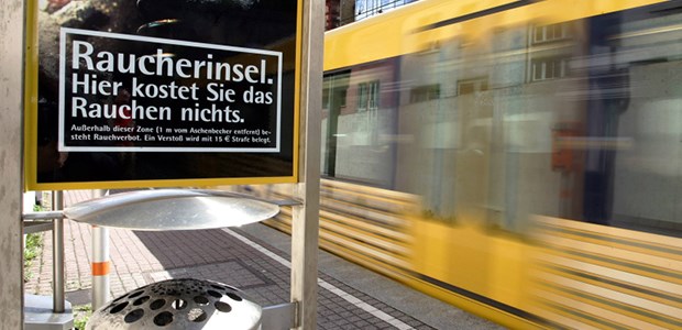 Raucherinseln schaden Patienten Raucherinsel: Gut für den Geldbeutel, schlecht für's Herz.