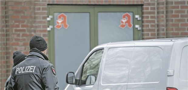 Warum Apotheker und Ärzte wieder im Fokus von Ermittlungen stehen Razzia am Dienstagmorgen: 47 „Objekte“ hatten Hunderte Polizeibeamte durchsucht.