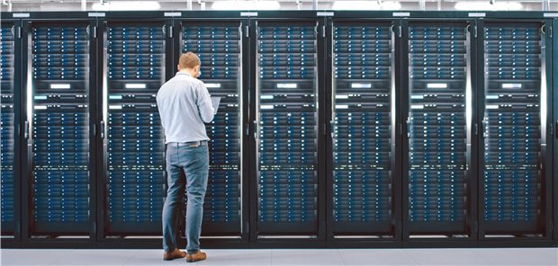 Rechenzentrum von Red Medical: Hier laufen auch die Daten zusammen, die über die gebündelten Konnektoren in die Telematikinfrastruktur geleitet werden.