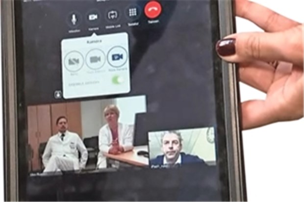 Medizinische Televisite vernetzt Klinik und Hausärzte Rechts im Bild: Videokonferenz mit Hausarzt Dr. Kau.