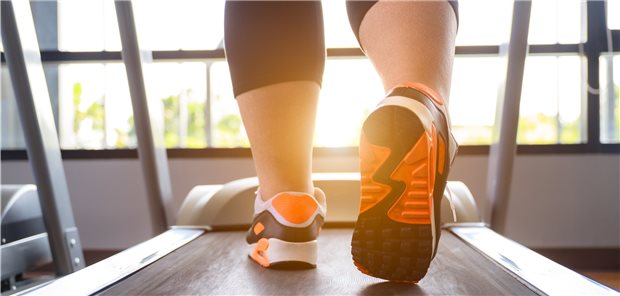 Regelmäßig aufs Laufband: So lässt sich einer Fettlebererkrankung vorbeugen.