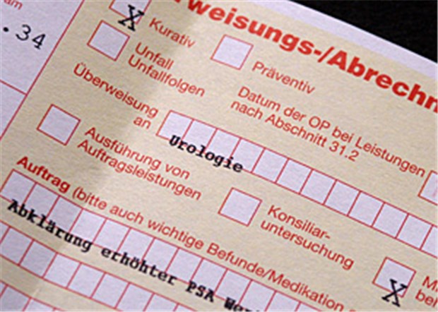 Abwarten und kontrollieren bei Prostata-Ca! Regelmäßig zur Kontrolluntersuchung kann hohe Lebensqualität bringen.