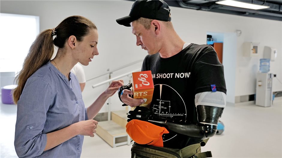 Reha-Ärztin Valentina Savych setzt darauf, Soldaten ganzheitlich zu betreuen – m...
