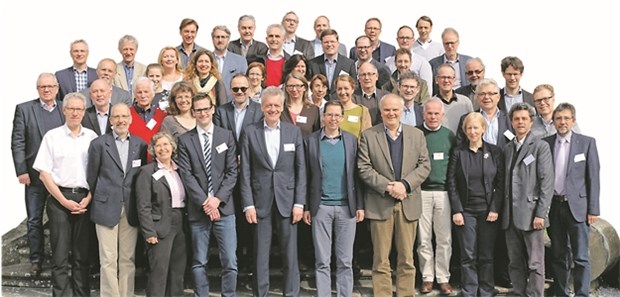 Wenig Lob, viel Kritik Repräsentanten der 38 deutschen universitären Einrichtungen der Allgemeinmedizin: Gemeinsam haben sie auch beraten, was der Masterplan für sie bedeutet.