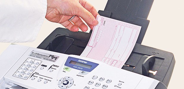Es dürfen Rezepte gefaxt werden Rezept per Fax vom Verordner an die Apotheke: Was im Regelfall unter anderem eine unzulässige Absprache bedeutet, ist im Kontext der vertraglich organisierten Heimversorgung statthaft.