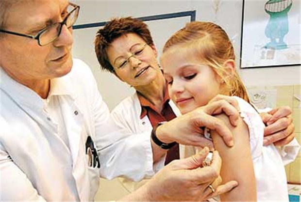Rheumatologen raten, Kinder mit Rheuma zu impfen Rheumatologen raten, Kinder mit Rheuma zu impfen.