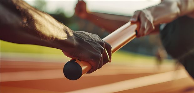 Rheumatologische Versorgung kann auch als Staffellauf funktionieren, wenn spezialisierte Fachassistentinnen einen Teil der Aufgaben in der Versorgung übertragen bekommen.