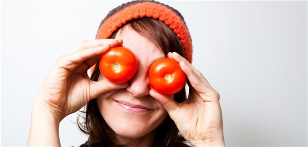 3 Tipps gegen rote Augen bei Heuschnupfen Rote Augen ade: Wer rechtzeitig vorbeugt, kann sich bei Pollenflug gegen die schlimmsten Folgen wappnen.