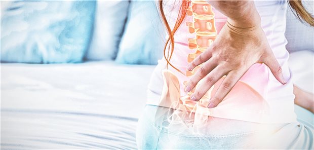 Rückenschmerzen: Eingebettet in ein multimodales Behandlungskonzept können auch invasive Schmerztherapiemethoden sehr hilfreich sein.