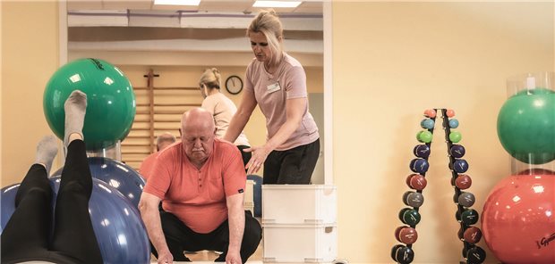 Training für rückenschonendes Heben