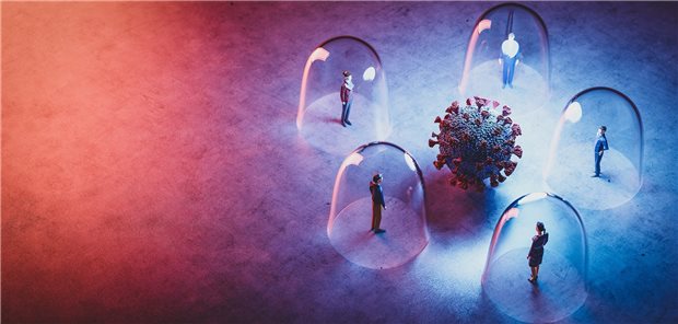 Junge Menschen fürchten eher mentale Pandemieschäden Figuren unter Glaskuppeln um ein Model eines Corona-Viruses aufgebaut.