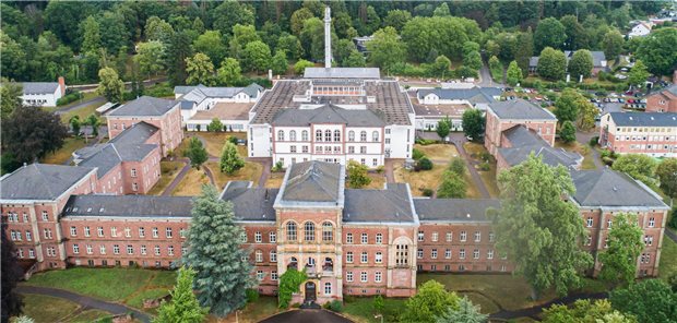 Das Gebäude der SHG-Klinik im saarländischen Merzig.