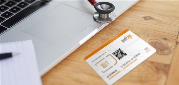 SMC-B-Karte eines von mehreren Anbietern: Die Ausgabe neuer Praxisausweise soll in Kürze wieder anlaufen.