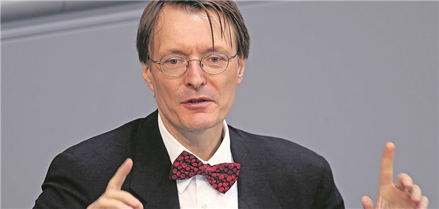 Lauterbach will Erstkontakte extra vergüten SPD-Fraktionsvize Professor Karl Lauterbach, hier im Bundestag, will Erstkontakte bei Ärzten fördern.