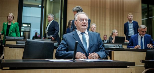 Cannabis-Legalisierung: Bundesrat sorgt sich um Jugendschutz Sachsen-Anhalts Ministerpräsident Reiner Haseloff