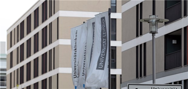 Zum Verbandswechsel in die Klinik Sachsens Krankenhäuser – im Bild das Universitätsklinikum Leipzig – sollten nach Expertenmeinung die gleiche Software nutzen, mit denen die Rettungsleitstellen im Freistaat die Einsätze koordinieren.