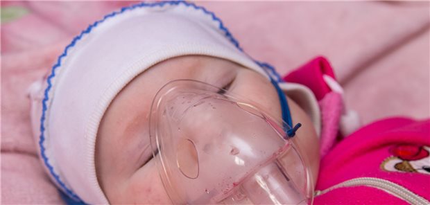 Säuglinge mit schweren RSV-Infekten werden meist symptomatisch mit Sauerstoff behandelt. (Symbolbild)