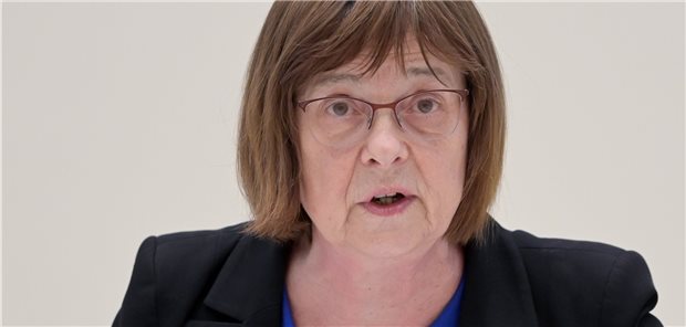 Brandenburg verschickt Impf-Einladungen an Ü85-Bürger Sagt, das Ministerium habe aus den Erfahrungen mit den Impfeinladungen im Januar gelernt: Brandenburgs Gesundheitsministerin Ursula Nonnemacher (Grüne).