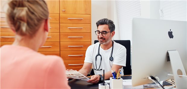 Sami Gaber ist Gründer des Star-up docport. Er will niederlassungswillige Ärztinnen und Ärzte bei der Praxisgründung unterstützen