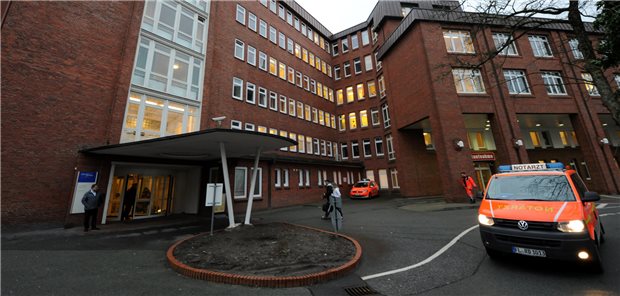 Sanierungsplan für das Diakonissen Krankenhaus (Diako) in Flensburg (Archivbild): Rund 15 Millionen Euro jährlich sollen künftig eingespart werden.