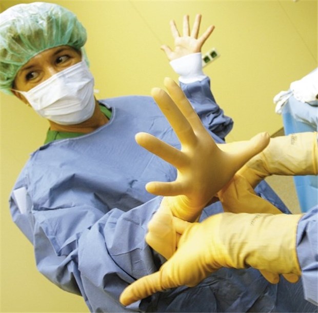 Wie lassen sich Harnwegsinfekte in der Klinik vermeiden? Saubere Hände sind ein Mindest-Hygienestandard in der Klinik. Dafür hat der Chirurgenverband vergangenes Jahr in einer Kampagne geworben.