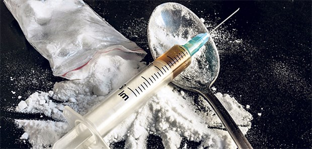 Drogenpolitik verfehlt Ziele Saubere Spritzen, die vor Infektionen schützen, erhalten Abhängige in Drogenkonsumräumen.