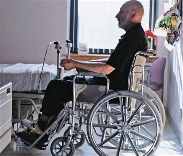 Schlaganfall mit Parese: Da ist Thromboseschutz nötig! Schlaganfallpatienten neigen wie Operierte zu Thrombosen.