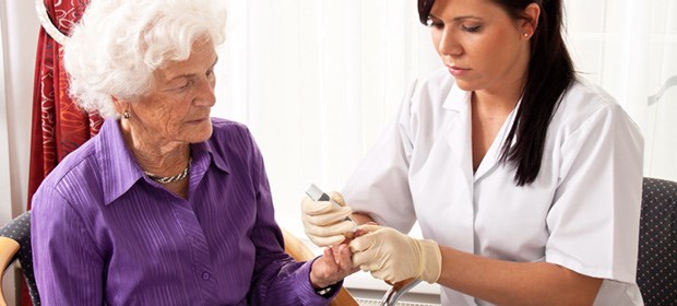 Strategie gegen Diabetes gesucht Schlanke Typ-2-Diabetikerin: Eine spezielle Prävention von Folgekrankheiten wird bei ihnen erforscht.