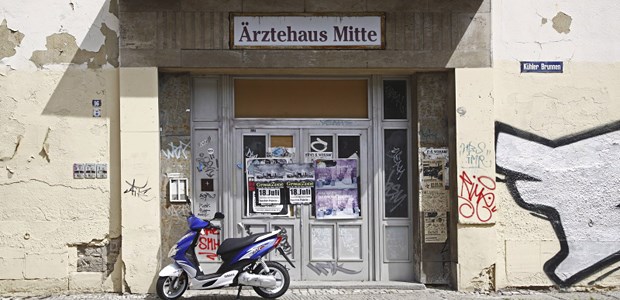 Kränker - aber warum? Schlechter Zustand: Ärztehaus in Halle an der Saale.