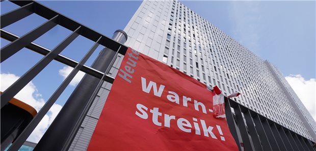 Charité und Verdi einigen sich auf Tarifvertrag Schluss mit Warnstreik: Uni-Klinik Charité und die Gewerkschaft Verdi haben sich auf einen Tarifvertrag geeinigt.