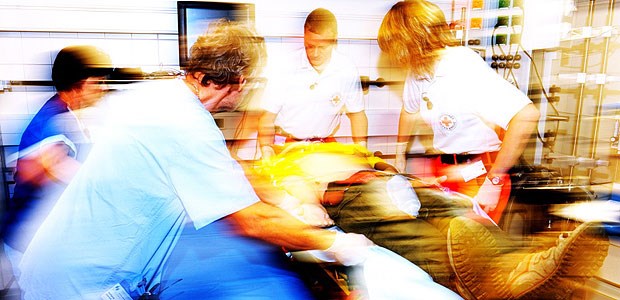 Mehr Profis im Schockraum, weniger Todesfälle Schnell, schnell: Bei einem Notfall drängt die Zeit.