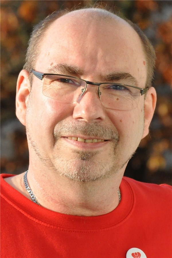 Rettungssanitäter wirbt für Retter-Apps Schon sieben Mal wurde Rettungssanitäter Dirk Schünemann per App informiert, wenn Hilfe nötig war.