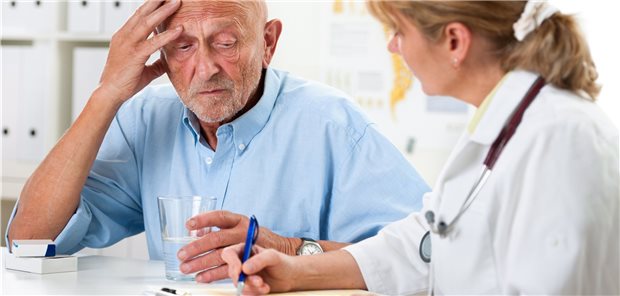 Schon vor Beginn einer Opioidtherapie sollten Probleme wie eine Neigung zur Obstipation erfragt werden.