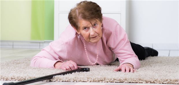 Sarkopenie geht mit einem erhöhten Sturzrisiko einher: Patienten sollten Muskelmasse aufbauen.