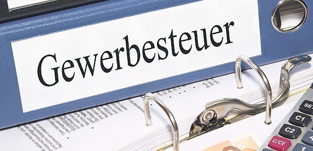 Bei Arzt-Anstellung droht Gewerbesteuer Schreckgespenst Gewerbesteuer? Im Falle der Anstellung eines Arztes für die Zweigpraxis ist das nach Meinung von Steuerexperten durchaus zu befürchten.