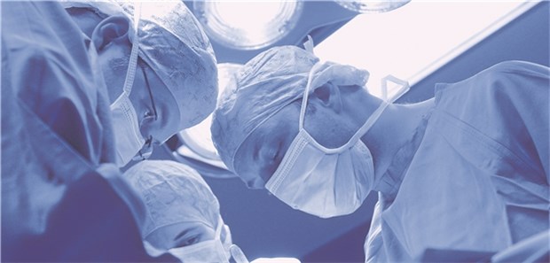 Schwierige Operation? Kooperationsärzte, die auf GOÄ-Basis tätig sind, sollten sich rechtzeitig über neue Konditionen Gedanken machen.