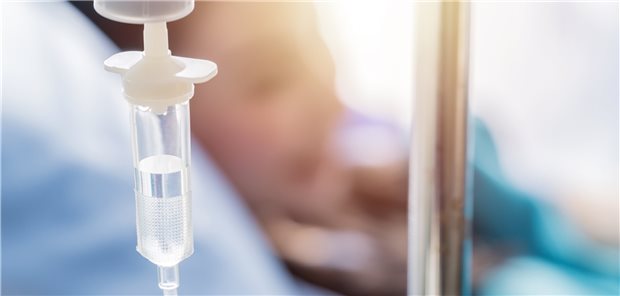 Sechs Ketamin-Infusionen in zwei Wochen erhielt ein Teil der Studienteilnehmer mit posttraumatischer Belastungsstörung.