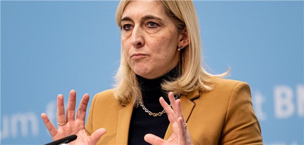 „Sehr guter Start“: Gesundheitsministerin Nina Warken zum Auftakt des Fachdialogs über ein Primärversorgungssystem.