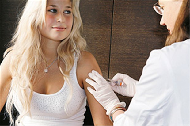 Amtsärzte sind besorgt: Viel zu niedrige Impfrate gegen HPV Seit 2007 für Mädchen empfohlen: die Impfung gegen Humane Papillomviren.