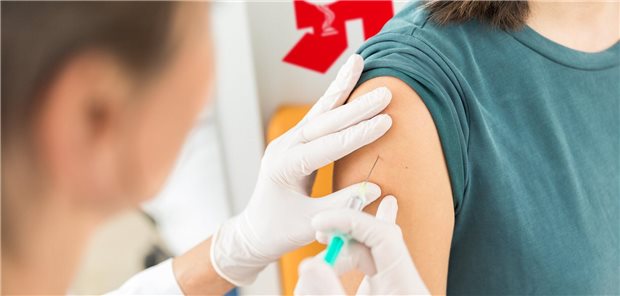 Regierung: 1,6 Prozent der COVID-19-Impfungen erfolgten in Apotheken Seit Anfang 2023 sind öffentliche Apotheken in die Regelversorgung mit Grippeschutz-Impfungen und Impfungen gegen COVID-19 einbezogen.