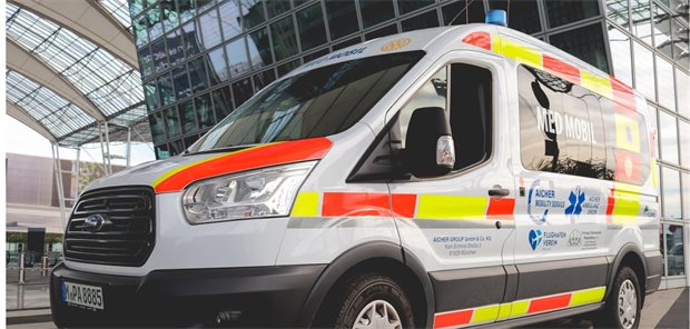 Das Medmobil von Odo Weyerer sieht ähnlich aus wie ein kleiner Krankenwagen.