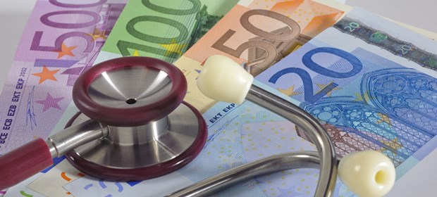GKV-Versicherte skeptisch Selbstzahler-Geld für den Doktor: GKV-Patienten sehen keinen großen Nutzen.