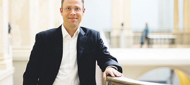 "Ein Arzt in Marzahn wird nicht mehr verdienen als am Ku'damm" Senator Czaja: "Ich will den Fokus stärker auf die Gesundheitspolitik legen als die Vorgängerverwaltung."