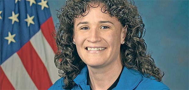 Ärztin begleitet Gerst zur ISS Serena Auñón-Chancellor ist Ärztin und Astronautin.
