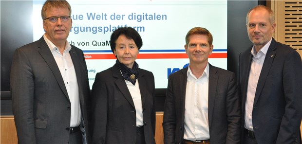 Brustkrebsprogramm QuaMaDi wird digital Setzen auf elektronisches QuaMaDi: Thomas Haeger (AOK Nordwest), Schleswig-Holsteins KV-Chefin Dr. Monika Schliffke, Landesgesundheitsminister Dr. Heiner Garg und Armin Tank, Leiter der vdek-Landesvertretung in Schleswig-Holstein.