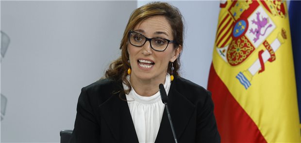 Setzt sich dafür ein, dass sich Arbeitnehmer bis zu drei Tage selbst krank schreiben können: Spaniens Gesundheitsministerin Mónica García.
