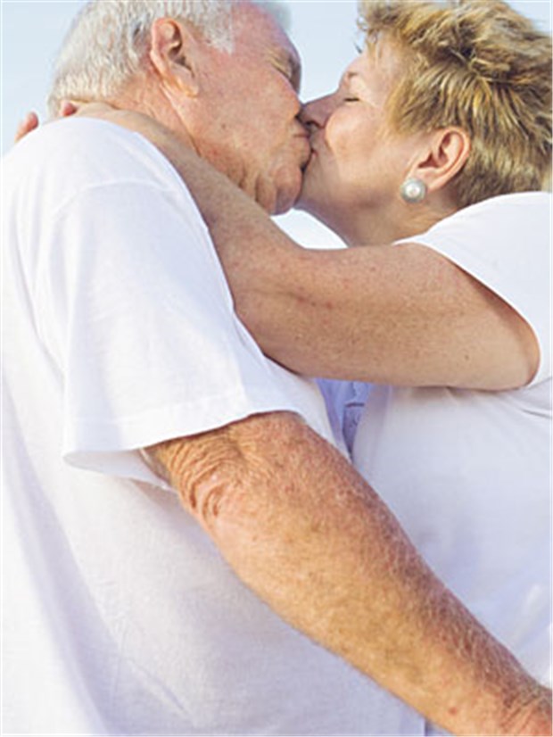 Sex im Alter bringt Spaß und hält Gehirn fit Sex mit über 70? Die Jungen wundert's, die Alten machen's. ©? michajung / fotolia.com